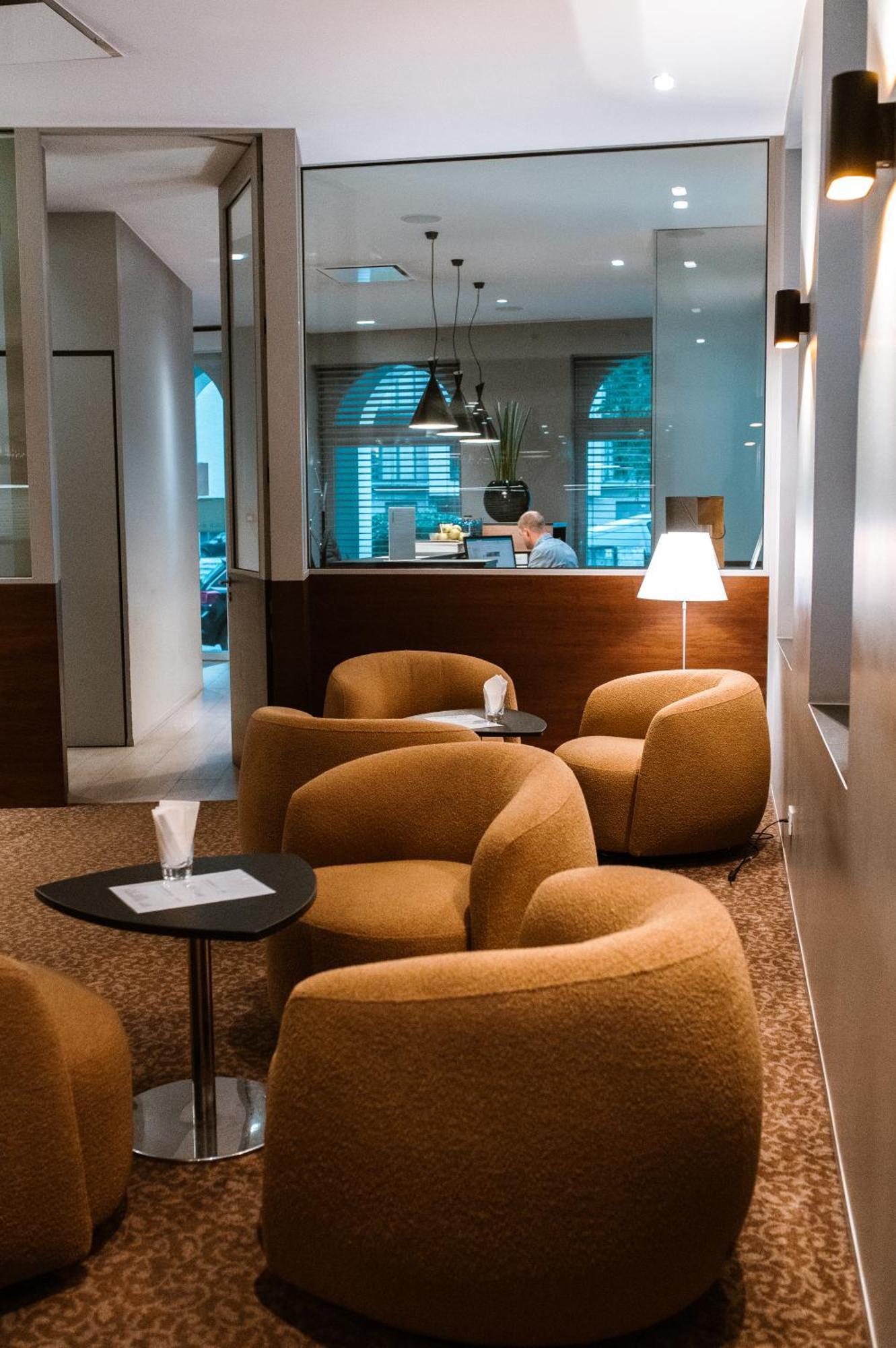 Square Hotel Kortrijk Eksteriør billede