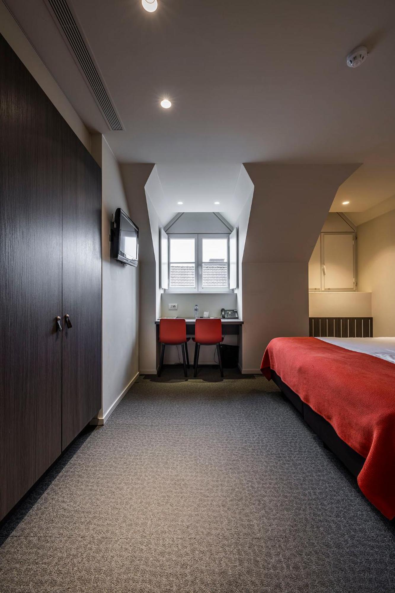 Square Hotel Kortrijk Eksteriør billede