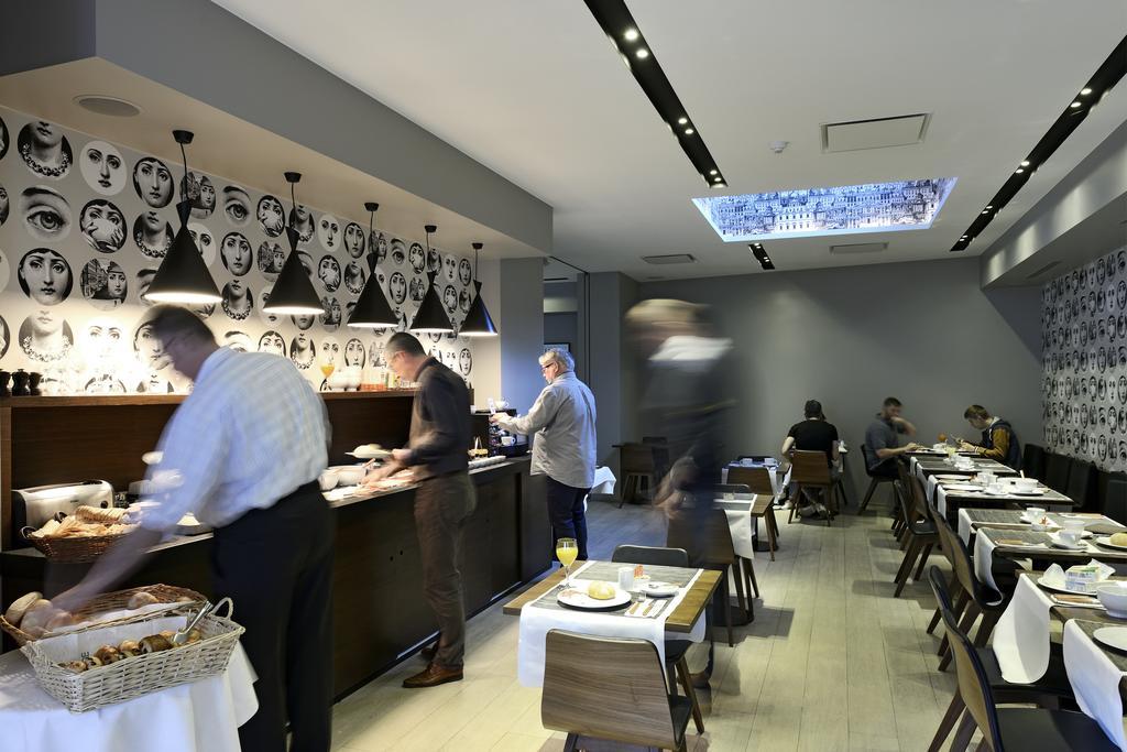 Square Hotel Kortrijk Eksteriør billede