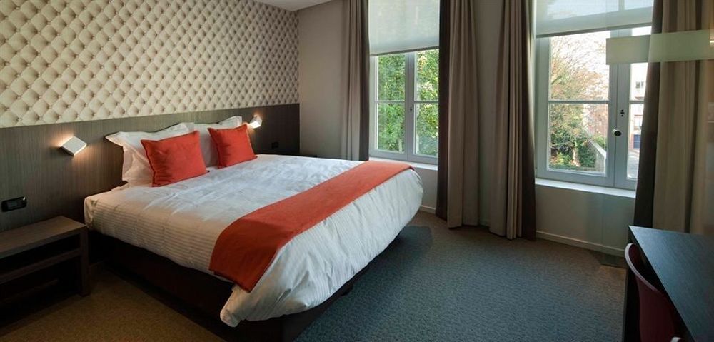 Square Hotel Kortrijk Eksteriør billede