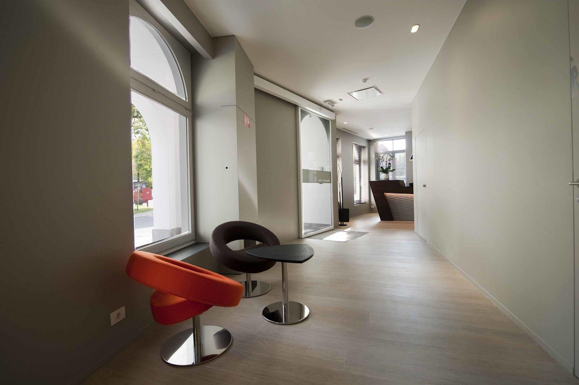 Square Hotel Kortrijk Eksteriør billede