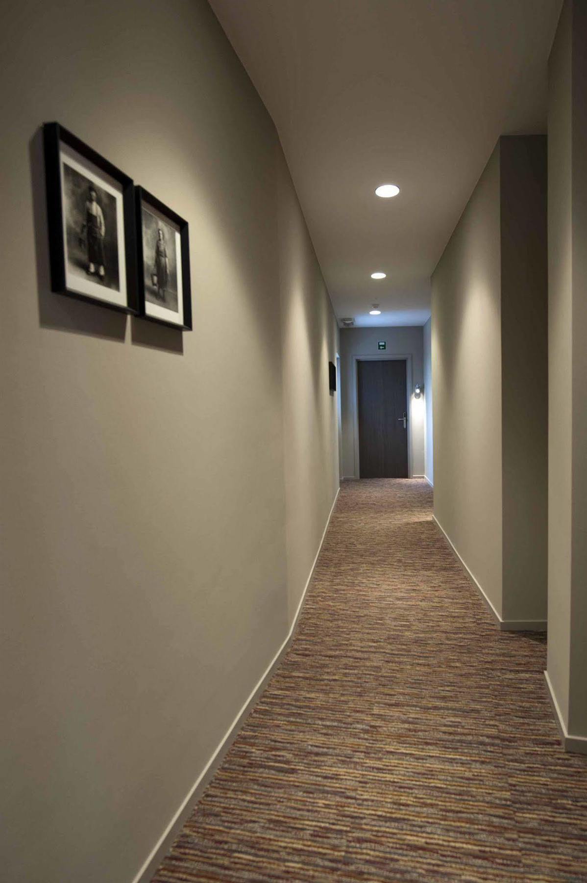 Square Hotel Kortrijk Eksteriør billede